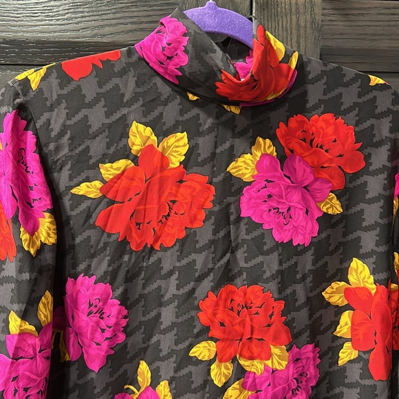 Dana Buchman Blouse - Picture 3 of 7